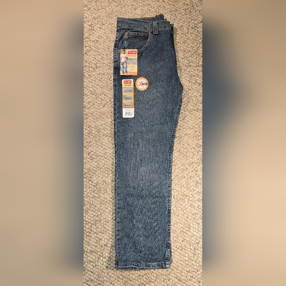 Wrangler 5 Star Straight 16 Husky